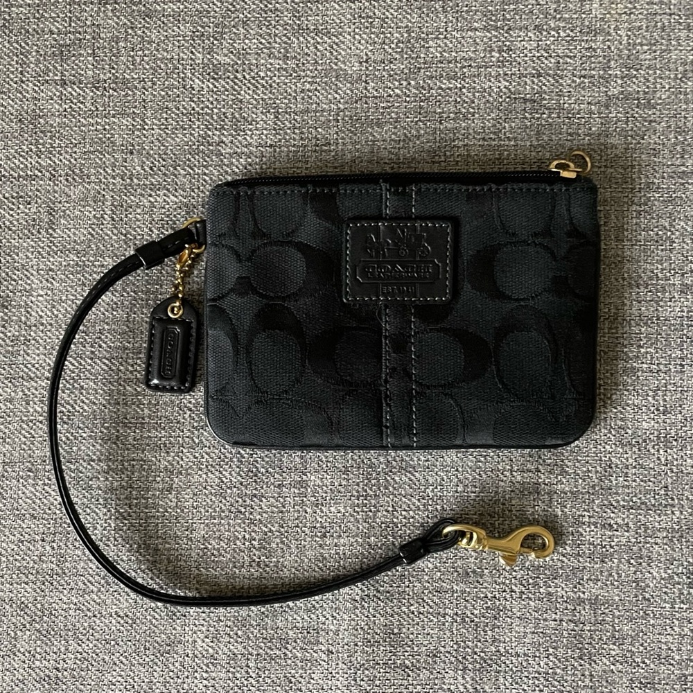 Vintage Coach Signature Black Wristlet - Picture 3 of 5